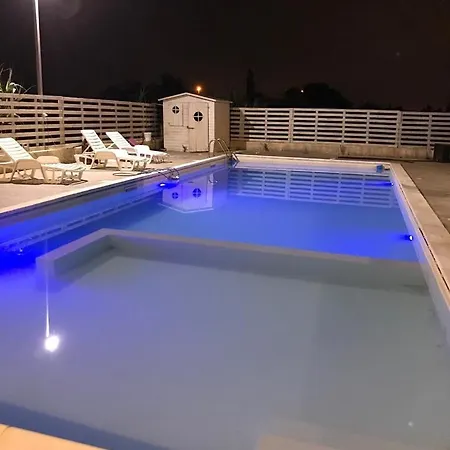 Con Piscina